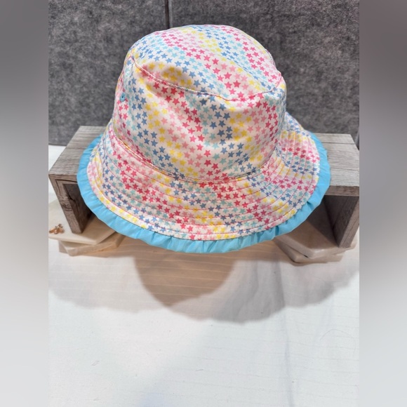 🦄 UV Skinz Girl T2 Bucket Hat 🦄 - Picture 1 of 6